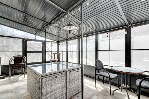 Atelier - 36 Av. Dubé, Montréal-Est, QC 
