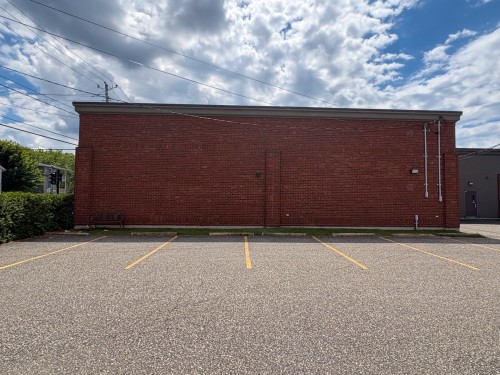 Stationnement - 501 Rue St-Pierre, Drummondville, QC 