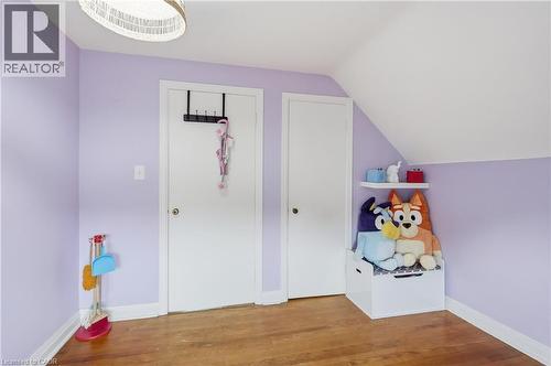 160 East 36Th Street, Hamilton, ON 
