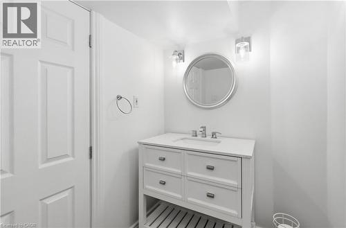 160 East 36Th Street, Hamilton, ON 