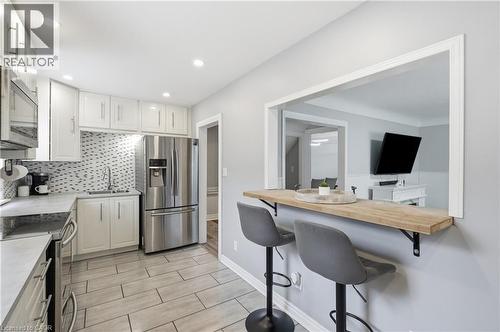 160 East 36Th Street, Hamilton, ON 