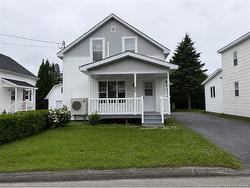 80 rue St-Antoine  Saint-Léonard, NB E7E 1Z4