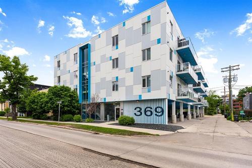 210 369 Stradbrook Avenue  Winnipeg, MB R3L 0J7