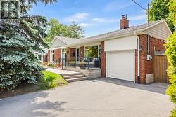 1481 GLENWATSON DRIVE  Mississauga, ON L5E 2V8