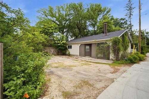 455 Churchill Drive, Winnipeg, MB 
