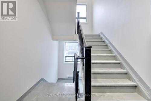 21 - 20 DUKE STREET , Hamilton, Ontario L8P 1X1 2