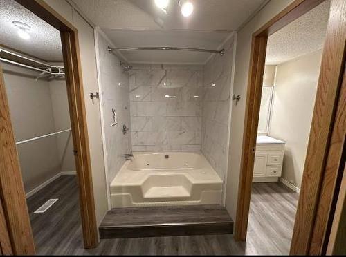 Mobile home - 6 Deer Ridge Road, Brandon, MB 