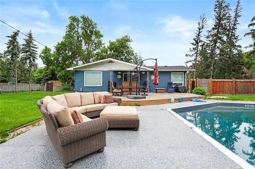 Pool side sitting - 6 Deer Ridge Road, Brandon, MB 