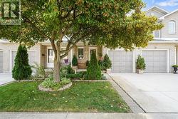 104 FRANCES Avenue Unit# 5  Stoney Creek, ON L8E 5X3