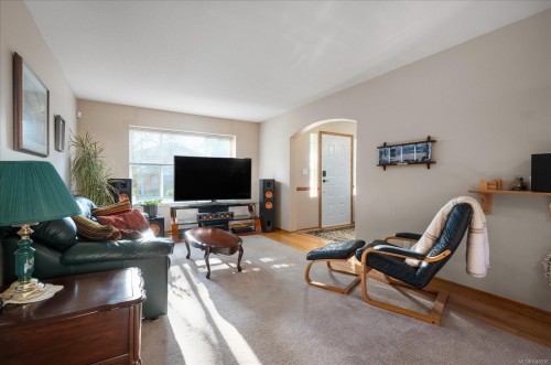6642 Nathan Rd, Nanaimo, BC 