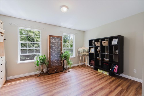2925 Marshall Rd, Qualicum Beach, BC 