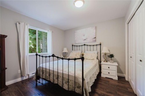 2925 Marshall Rd, Qualicum Beach, BC 