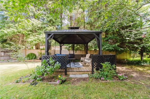 2925 Marshall Rd, Qualicum Beach, BC 