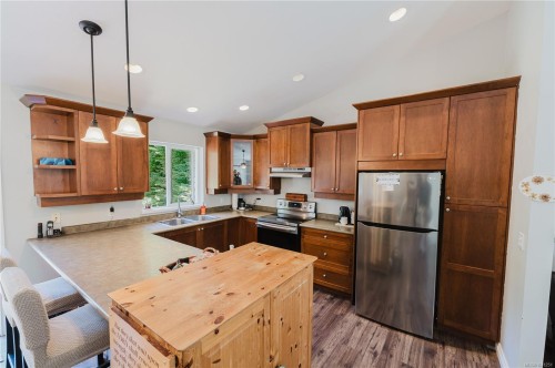 2925 Marshall Rd, Qualicum Beach, BC 