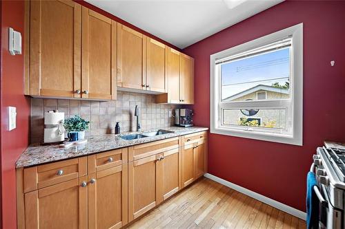 800 Spruce St, Winnipeg, MB 