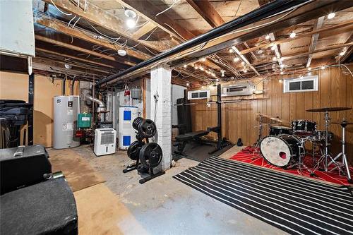 800 Spruce St, Winnipeg, MB 