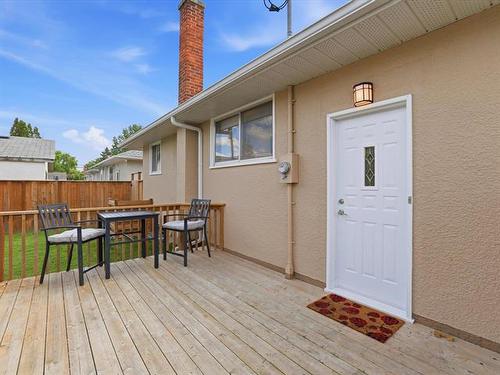 63 Poplarwood Ave, Winnipeg, MB 