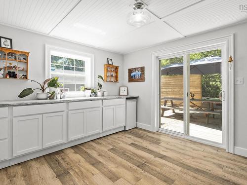 3473 Highway 215, Centre Burlington, NS 
