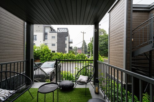 Balcon - D-1 Av. De Galais, Laval (Laval-Des-Rapides), QC 