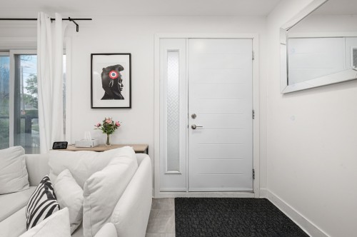 Hall d'entrée/Vestibule - D-1 Av. De Galais, Laval (Laval-Des-Rapides), QC 