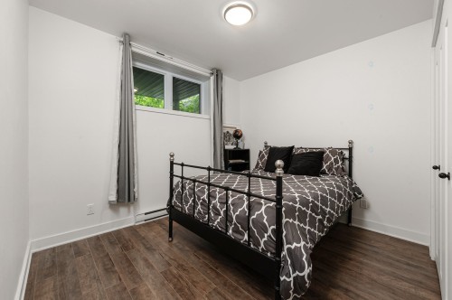 Chambre à coucher - D-1 Av. De Galais, Laval (Laval-Des-Rapides), QC 