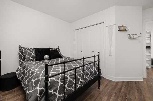 Chambre à coucher - D-1 Av. De Galais, Laval (Laval-Des-Rapides), QC 