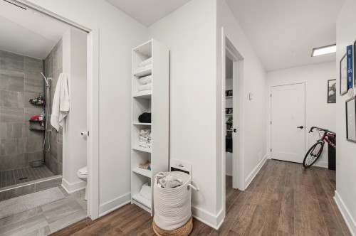 Sous-sol - D-1 Av. De Galais, Laval (Laval-Des-Rapides), QC 
