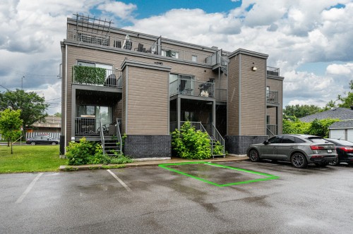 Face arrière - D-1 Av. De Galais, Laval (Laval-Des-Rapides), QC 