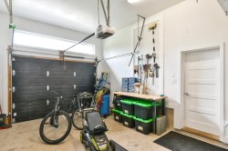Garage - 