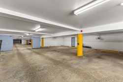 Garage - 