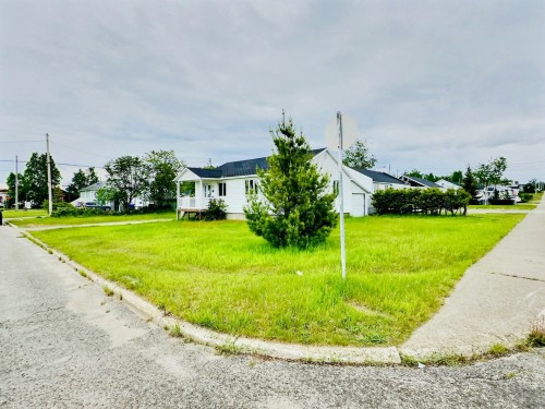 Extérieur - 38 2E Avenue, Chapais, QC 