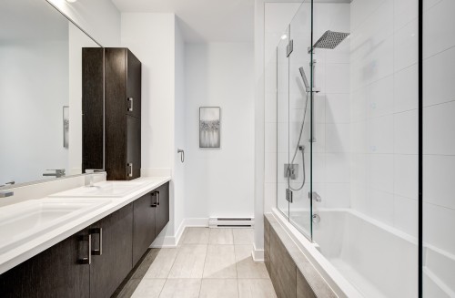 Salle de bains attenante à la CCP - 410-175 Av. Metcalfe, Westmount, QC 