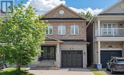 295 BATHURST GLEN DRIVE  Vaughan, ON L4J 9K8