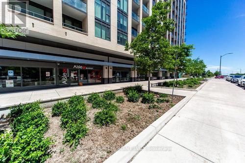 532 - 100 Eagle Rock Way, Vaughan, ON 