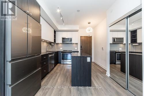 532 - 100 Eagle Rock Way, Vaughan, ON 