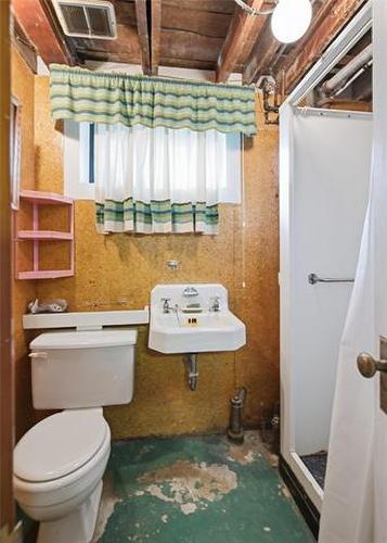 130 Forrest Ave, Winnipeg, MB 
