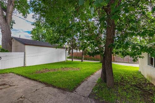 130 Forrest Ave, Winnipeg, MB 