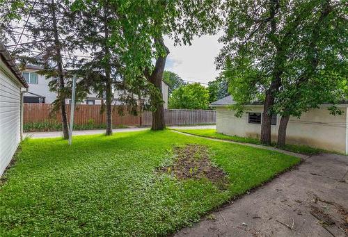 130 Forrest Ave, Winnipeg, MB 