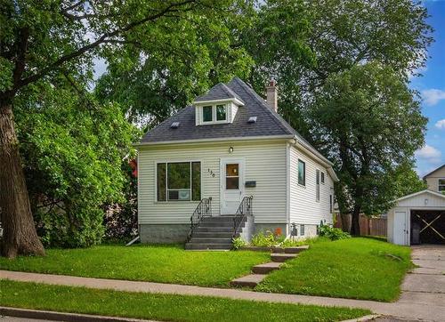130 Forrest Ave, Winnipeg, MB 