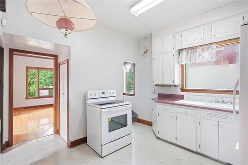 130 Forrest Ave, Winnipeg, MB 