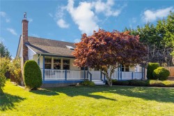 711 Miller Ave Saanich, BC V8Z 3C9
