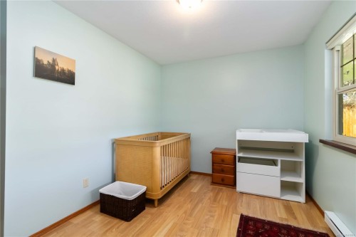 711 Miller Ave, Saanich, BC 