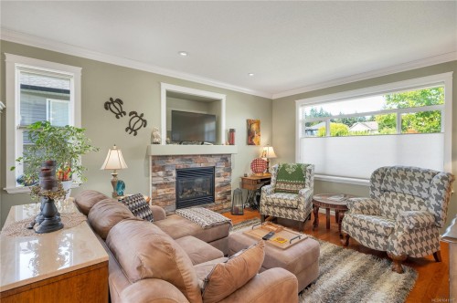 3785 Valhalla Dr, Campbell River, BC 