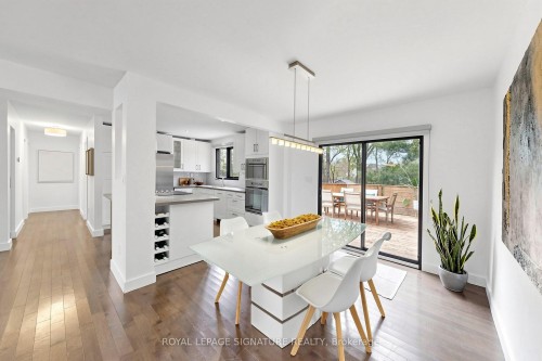 27 Fairwood Place E, Burlington, ON 