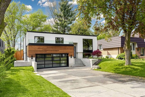 27 Fairwood Place E, Burlington, ON 