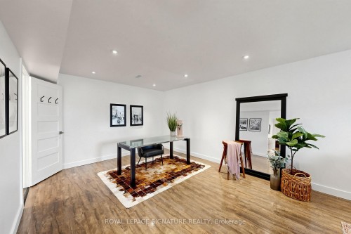 27 Fairwood Place E, Burlington, ON 