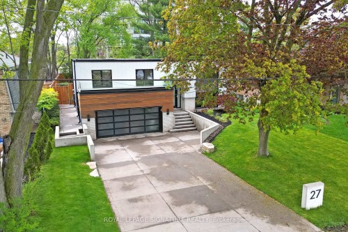 27 Fairwood Place E, Burlington, ON 