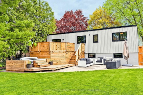 27 Fairwood Place E, Burlington, ON 