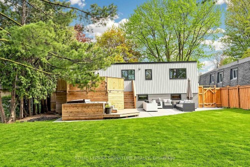 27 Fairwood Place E, Burlington, ON 