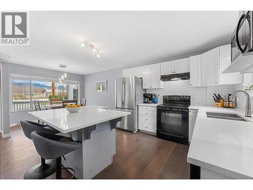 482 Snowsell Street N  Kelowna, BC V1V 2C7